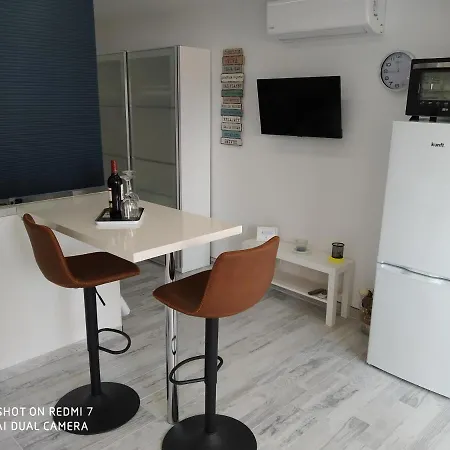 Canary Danubio Holiday House *